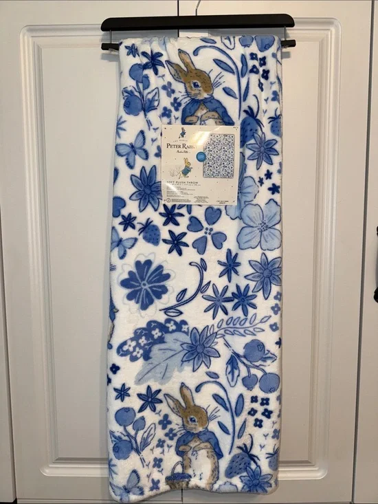 Peter Rabbit Soft Plush Throw