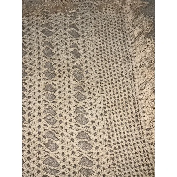 Vintage Handmade Crochet Lace Throw Doily Fringe Boho Cream Beige