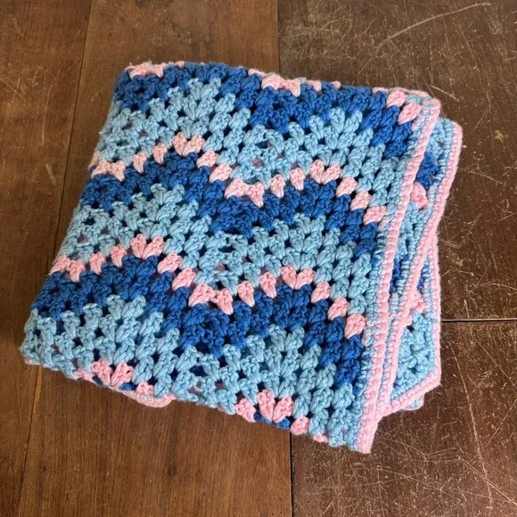 Vintage Hand made Crocheted Blue‎ Pink Baby Lap Blanket 40 x 44 inches