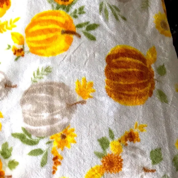 Cozy Harvest Throw Blanket Thanksgiving Cuddly Soft Fall Sunflower Pumpk…