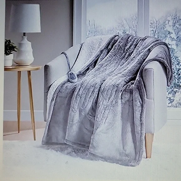M2 Madison Park gray cream sherpa heated throw 3 settings auto off 50x60…New