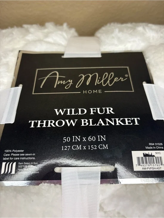 Amy Miller Home Wild Fur Faux Fur Throw Blanket White 50x60 NWT Soft Cozy