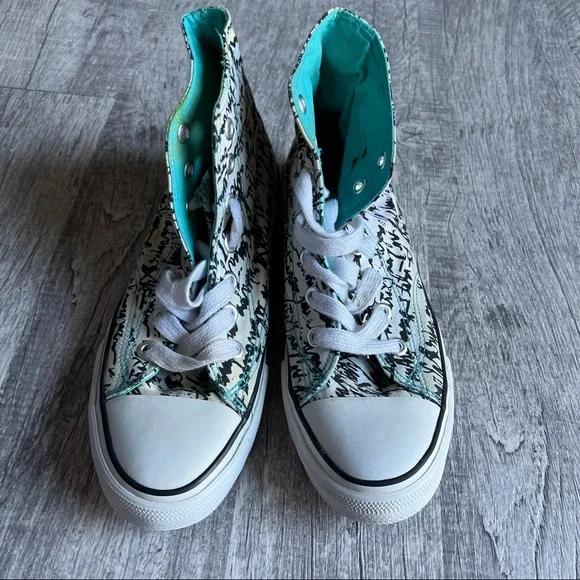 AIRWALK Hightop Sneakers Size 8
