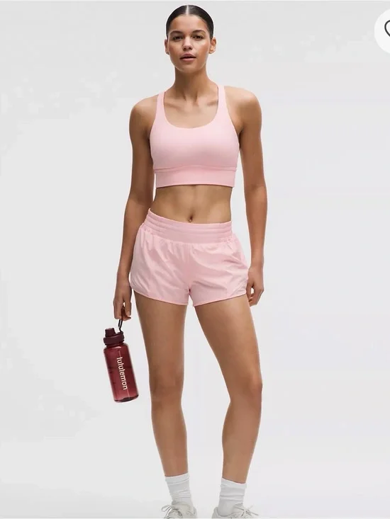 STRAWBERRY 🍓 MILKSHAKE LULULEMON HOTTY HOT HIGH RISE SHORTS 2.5in
