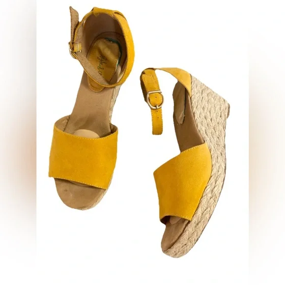 Style and Co Yellow Suede Wedge Sandals size 9