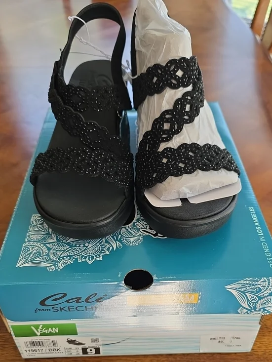 Skechers Cali Rumble on Sassier Dayz Wedge Sandal Black Women’s Size 9 - NEW