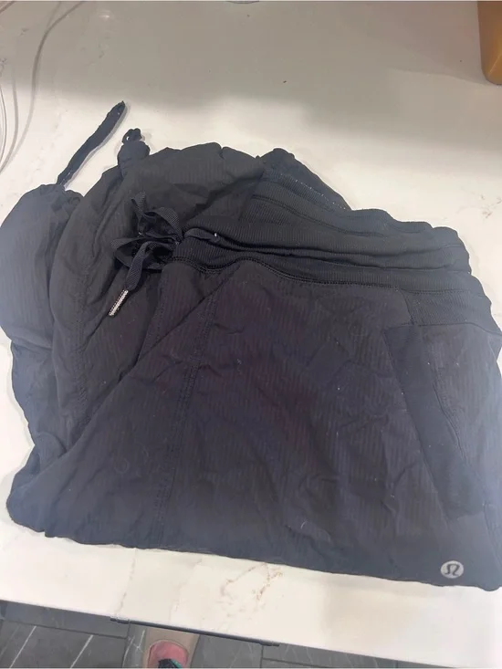 Lululemon Black dance studio mid rise pant. Size 10, minimal pilling.