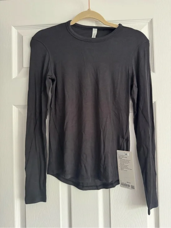 Lululemon hold tight long sleeve shirt