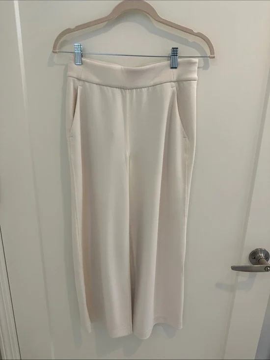 Lululemon Softstreme High Rise Wide Legged Cropped Pant