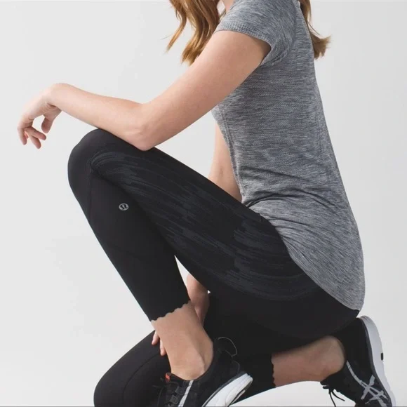Lululemon Tight Stuff Tight in Scratch Match Black Multi Size 6