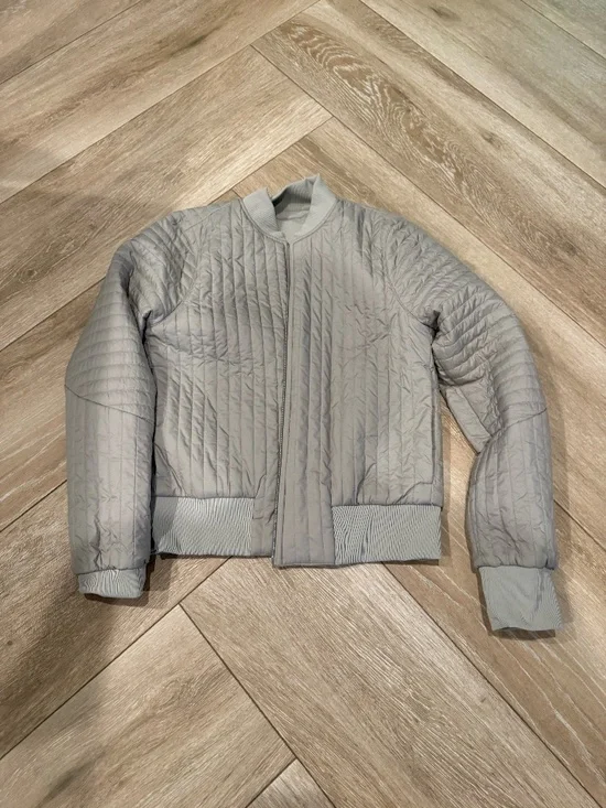 Reversible Lululemon Bomber Jacket - Women's Size 6