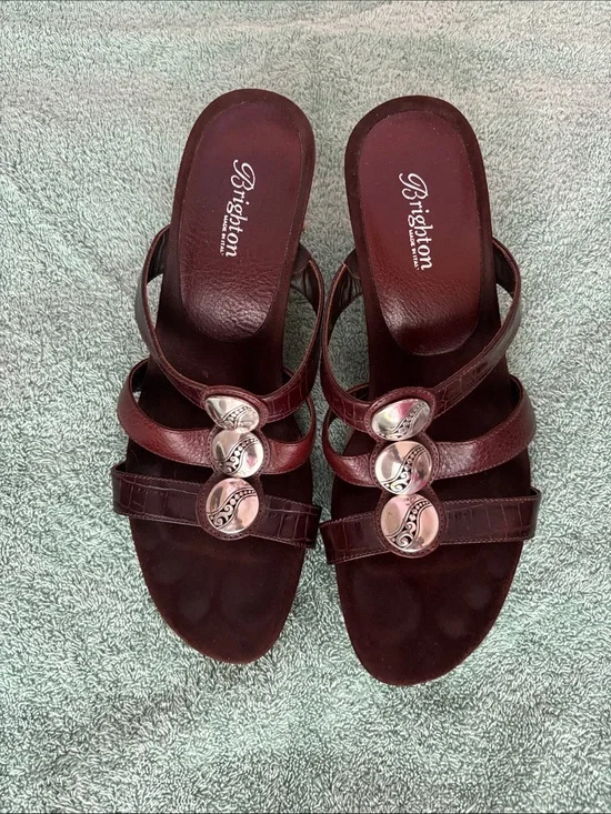 Brighton Women's Burgundy Triple-Button Leather Wedges