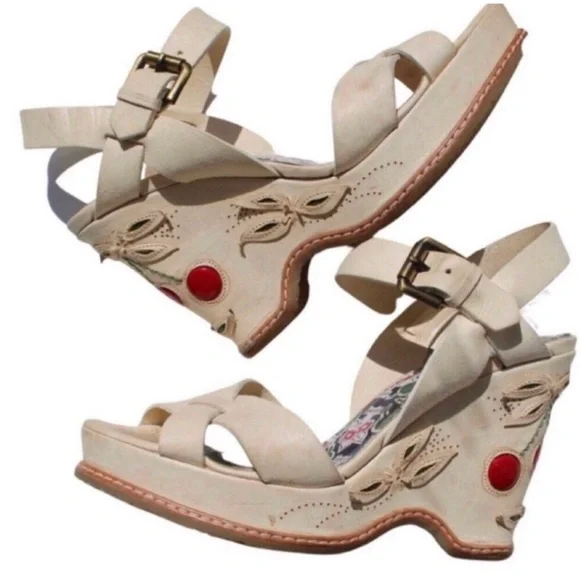 Anna Sui Cherry Leather Wedge Sandals. Size 38. Rare!
