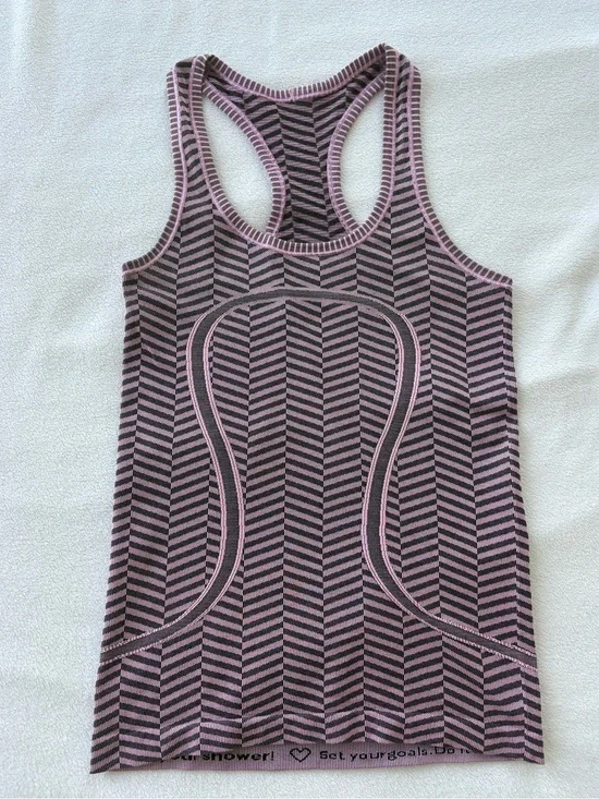 Lululemon Run Swiftly Tech Racerback Tank Pink Black Herringbone Chevron Size 2