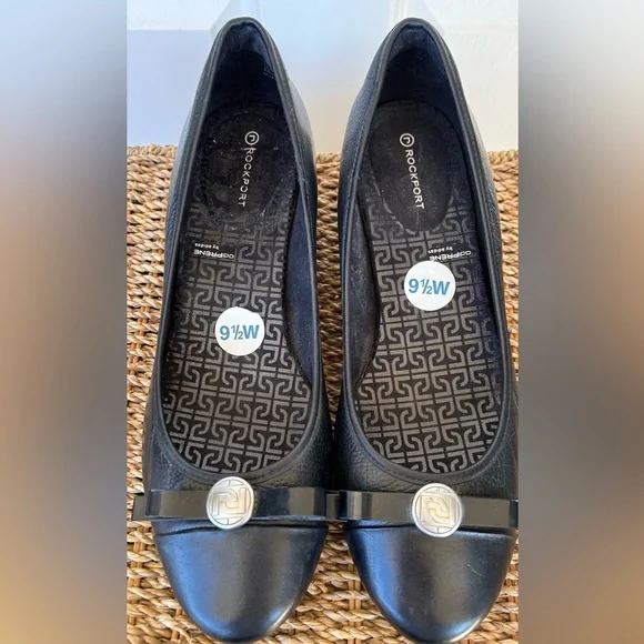 Rockport Women’s Cap Toe Wedges Bow Medallion 9.5‎ W