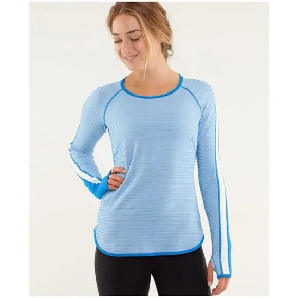 Lululemon Women’s 12 Blue Stripe Top Reversible Runder Under Long Sleeve