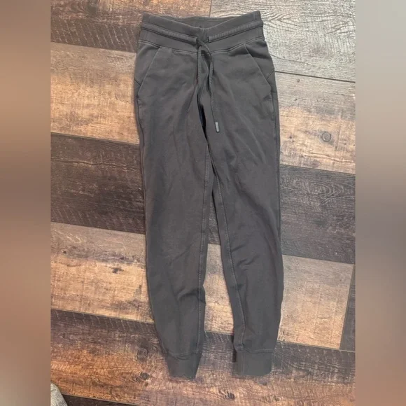 lululemon Joggers Dark Gray Size 2 Drawstring