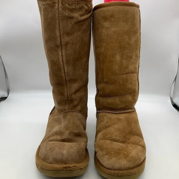 UGG MISMATCHED‎ BOOTS