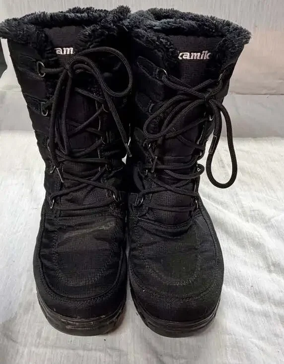 Kamik Brooklyn Women's Waterproof Lace-Up Winter Snow Boots
