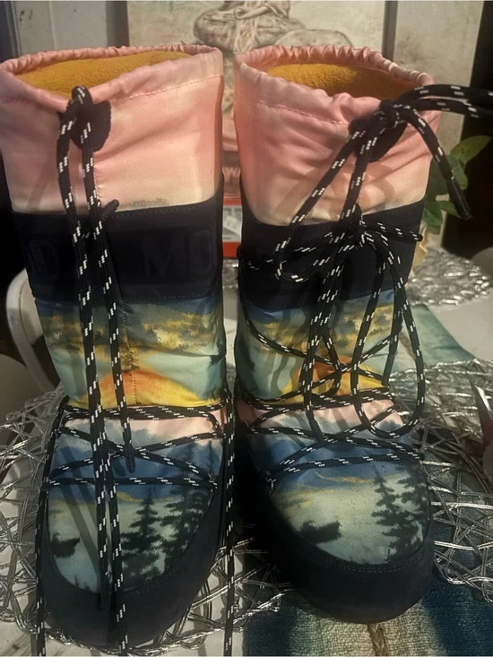 Moon Boot Women's Pink Yellow Blue Scenic Winter Rain Boots
