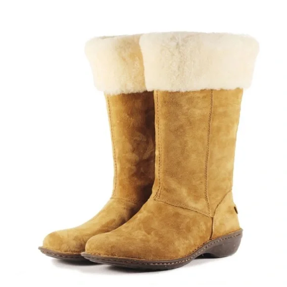 UGG Australia‎ Karyn Chestnut Cuff Sheepskin Boot US 7