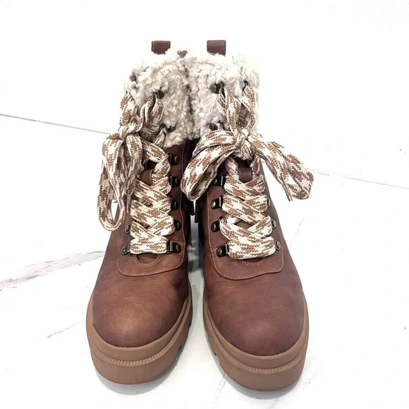 Circus by Sam Edelman Sambert‎ Dark Camel Brown and Cream Winter Boots 9