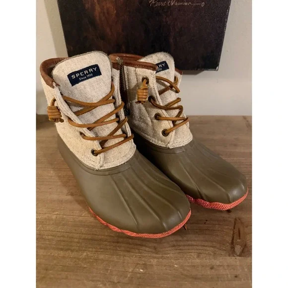 Sperry Saltwater Duck Boots Olive‎ Oatmeal Canvas Ankle Rain Boots Women's 6