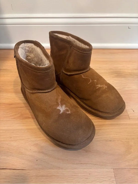 Bearpaw brown suede boots size US 5