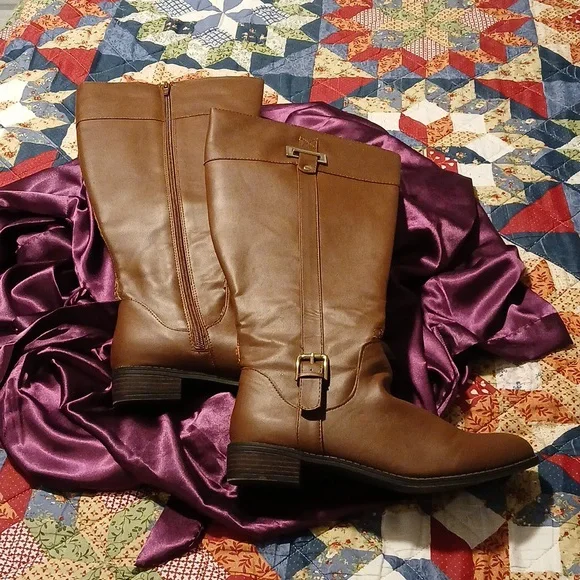 Classic Brown Women's Mid-Calf Riding Boots