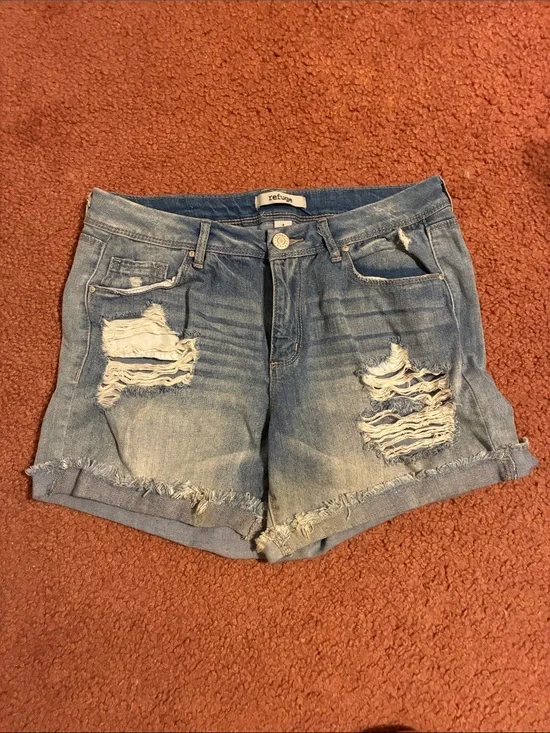 Refuge Light Blue Distressed Denim Cutoff Shorts, Size medium