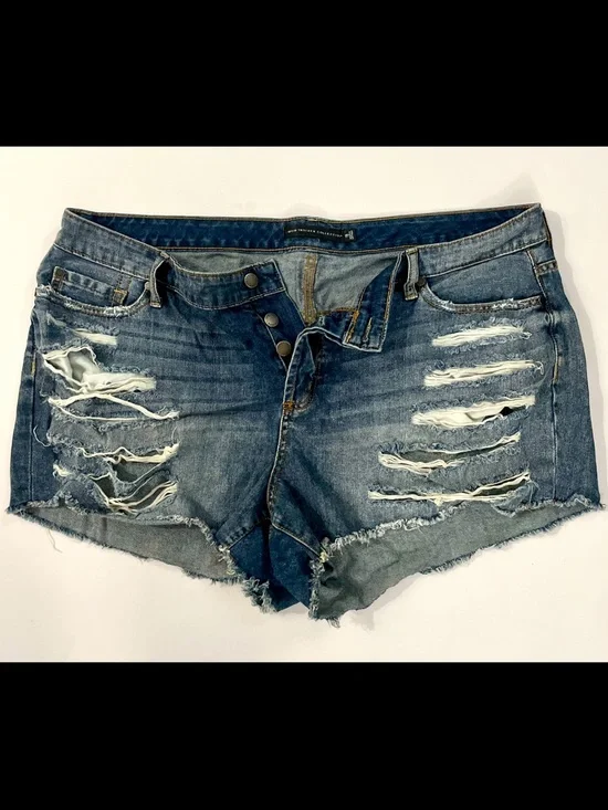 Torrid Insider Collection High Rise Heavy Distressed Denim Cutoff Shorts 18
