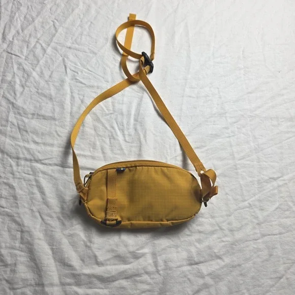 Fjallraven Abisko Bottle Pocket Mustard Yellow fanny pack