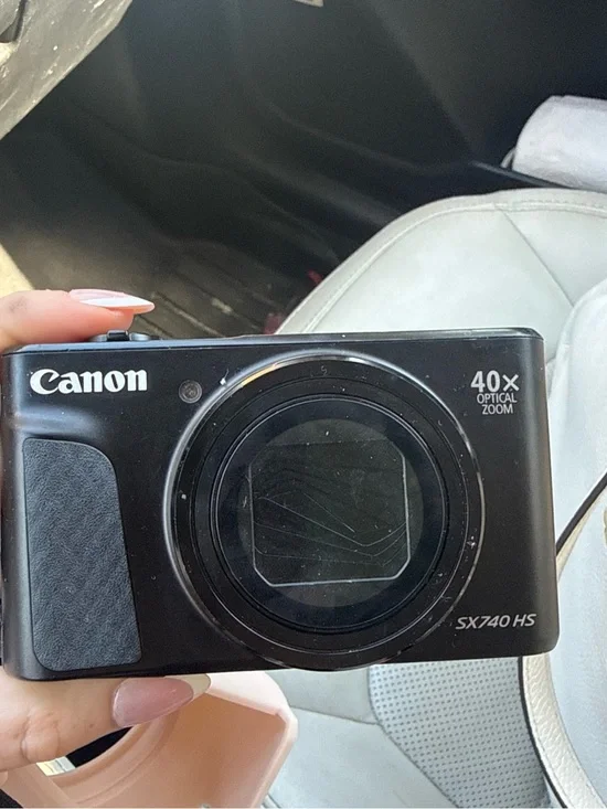 Canon SX740 HS Compact Digital Camera - Black