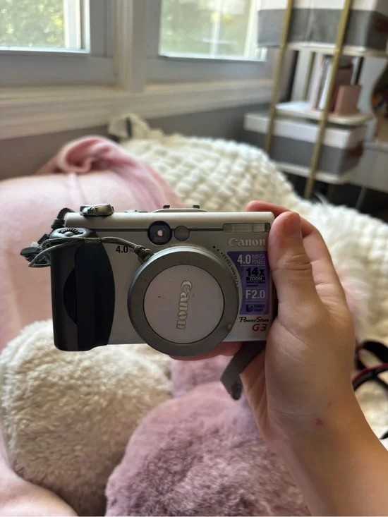 Canon PowerShot G3 Compact Silver and Black Digital Camera