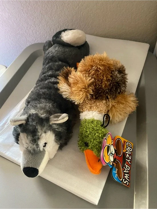 Large Dog Toys Wolf Plush Crinkle Squeak Nwt Duck Squeaky Crazy Paws