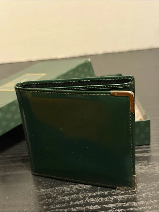 Gucci Dark Green Patent Leather Bi-Fold Wallet with Metal Corner Trim