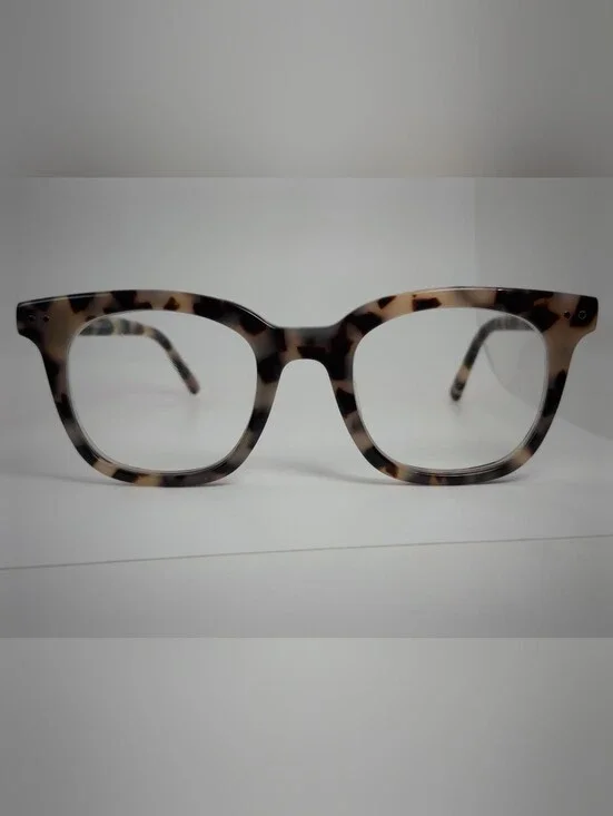 Romy. Tortoiseshell Square Frame Clear Lens Glasses