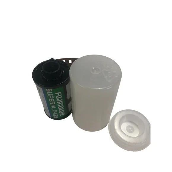 Fujifilm Fujicolor Superia X-TRA 400 35mm Color Negative Film with Canister