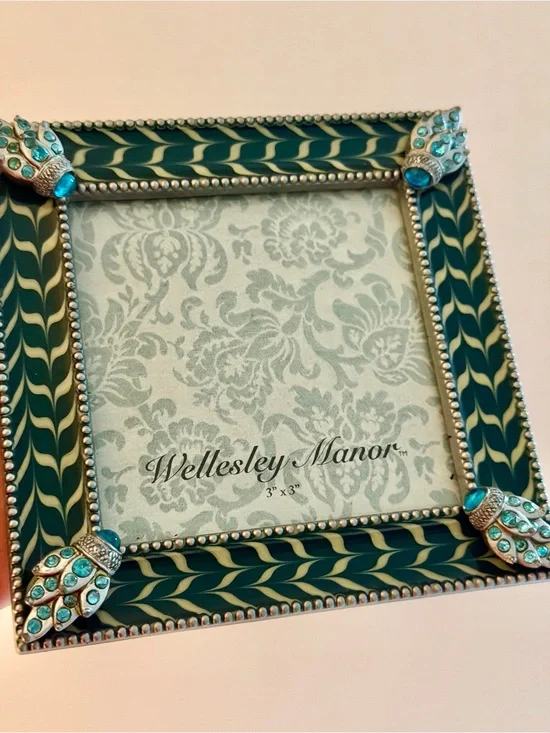 Wellesley Manor Square picture frame 4” x 4” enamel & embellished with crystals