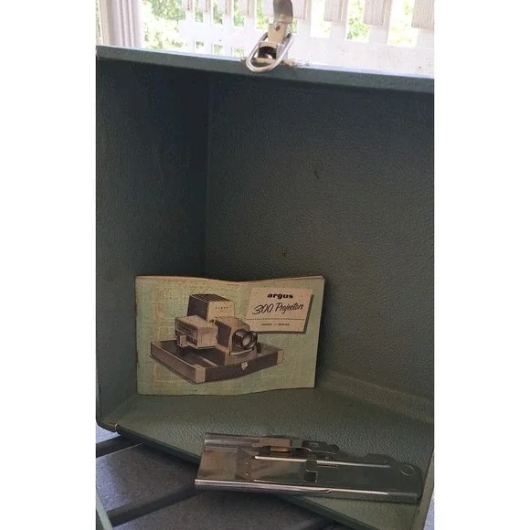 Vintage Argus 300 Projector Model‎ lll Series with Manual in Original Box