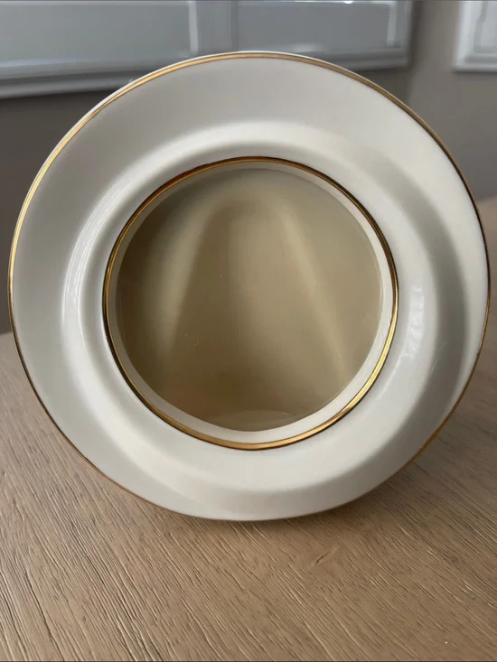 LENOX The Ivory and Gold Memorable Frame Oval Ceramic