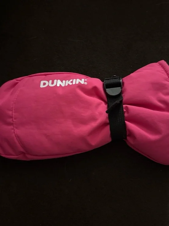 Dunkin® Women's Pink Winter Mittens