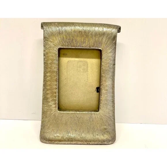 Modernist Silver Ceramic Wave Picture Frame 3.5X5 Self Standing-Scroll Design