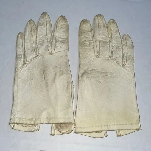 ‎Vtg Lavabile off white leather gloves