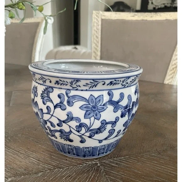 Vtg Blue White Chinoiserie Porcelain Planter Cachepot Floral Motif  5