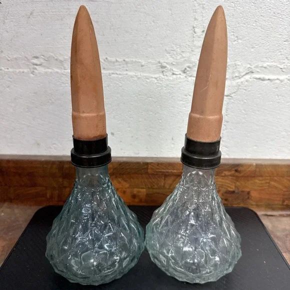 2 Faceted Globes Glass Plant Watering Bulb W/Terracotta Spike‎ VTG 9