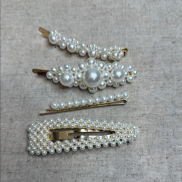 Set of 4 Elegant Pearl Hair Clips Set