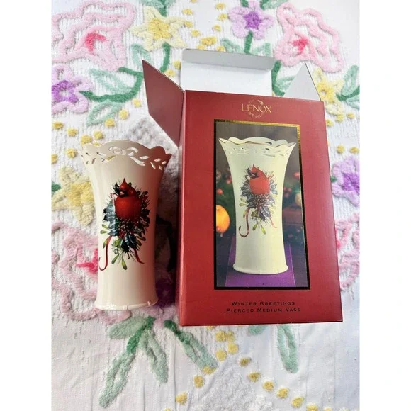 Lenox Winter Greetings Pierced Medium Vase Cardinal Holly Gold Trim 8 Inch