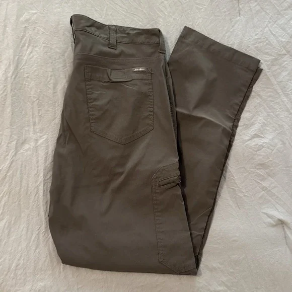 Eddie‎ Bauer Gray Men's Pants With Cargo Pocket 36x32 Nylon Spandex