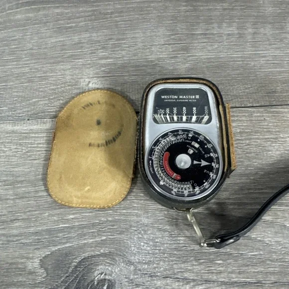 Working Weston Master III Exposure Meter with Case Cracked Glass